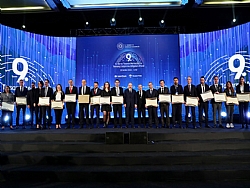 YURTBAY SERAMİK, AR-GE ÇALIŞMALARINA ARA VERMEDEN DEVAM EDİYOR